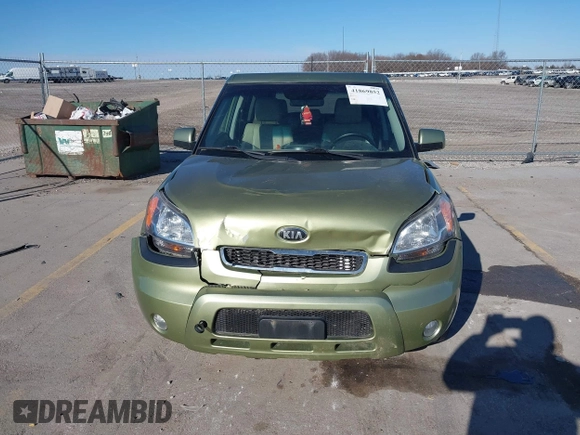 2011 Kia Soul + with VIN KNDJT2A2XB7281113, listed as a IAAI auction lot 41869852 with 155,095 mi miles. Bid and sale history available at carsss.com. Image 6.