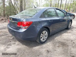 2013 Chevrolet Cruze LS with VIN 1G1PA5SG7D7163172, listed as a IAAI auction lot 42016775 with 183,449 mi miles. Bid and sale history available at carsss.com. Image 4.