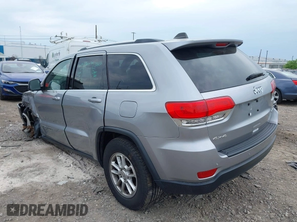 2018 Jeep Grand Cherokee Laredo E with VIN 1C4RJFAG5JC377197, listed as a IAAI auction lot 42432131 with 58,981 mi miles and . Bid and sale history available at DreamBid. Image 3.