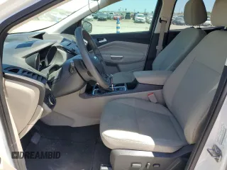 2017 Ford Escape SE z VIN 1FMCU0G9XHUC38315, wystawiony jako Copart lot #50998095 z przebiegiem 81 110 mil mil oraz Czysty tytuł • Clean title. Historia ofert i sprzedaży dostępna na DreamBid. Obrazek 7.