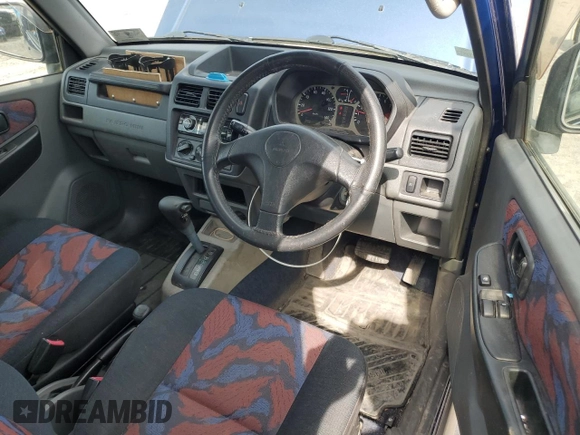 1999 Mitsubishi Montero z VIN H58A0013724, wystawiony jako Copart lot #52986435 z przebiegiem 88 711 mil mil oraz Szkoda całkowita • Salvage title. Historia ofert i sprzedaży dostępna na DreamBid. Obrazek 8.