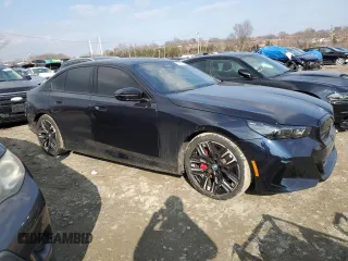 2024 BMW i5 M60 z VIN WBY43FK07RCR84752, wystawiony jako Copart lot #43782755 z przebiegiem 12 175 mil mil oraz Szkoda całkowita • Salvage title. Historia ofert i sprzedaży dostępna na DreamBid. Obrazek 4.