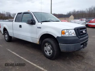 2008 Ford F-150 XL with VIN 1FTPX125X8KD04395, listed as a IAAI auction lot 41681826 with 157,346 mi miles. Bid and sale history available at carsss.com. Image 1.