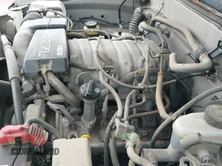 2002 Toyota Tundra SR5 с VIN 5TBBT44112S265464, выставлен на аукционе IAAI как лот 42758761 с пробегом 223 363 миль миль и . История ставок и продаж доступна на DreamBid. Изображение 18.