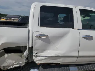 2015 GMC Sierra 2500HD Denali with VIN 1GT120EG3FF679241, listed as a Copart auction lot 67643544 with 185,286 mi miles and Salvage Title. Bid and sale history available at carsss.com. Image 10.