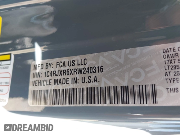 2024 Jeep Wrangler Rubicon X z VIN 1C4RJXR6XRW240316, wystawiony jako IAAI lot #42477607 z przebiegiem 41 375 mil mil oraz . Historia ofert i sprzedaży dostępna na DreamBid. Obrazek 9.