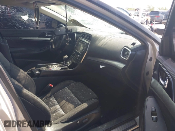 2017 Nissan Maxima S z VIN 1N4AA6AP7HC432410, wystawiony jako IAAI lot #42241479 z przebiegiem 138 157 mil mil oraz . Historia ofert i sprzedaży dostępna na DreamBid. Obrazek 5.