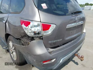 2014 Nissan Pathfinder SL with VIN 5N1AR2MN4EC656991, listed as a IAAI auction lot 42478585 with 153,511 mi miles and . Bid and sale history available at DreamBid. Image 6.