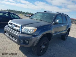 2006 Toyota 4Runner SR5 with VIN JTEZU14R868043890, listed as a IAAI auction lot 41275259 with 230,570 mi miles. Bid and sale history available at carsss.com. Image 2.