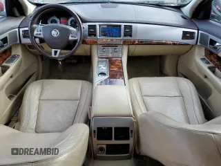 2011 Jaguar XF Premium with VIN SAJWA0GB4BLR88465, listed as a Copart auction lot 86172224 with 115,179 mi miles and Non repairable. Bid and sale history available at DreamBid. Image 8.