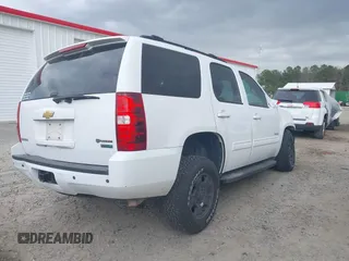 2012 Chevrolet Tahoe LS z VIN 1GNSKAE00CR283377, wystawiony jako IAAI lot #41848535 z przebiegiem Nie podano mil oraz . Historia ofert i sprzedaży dostępna na DreamBid. Obrazek 4.