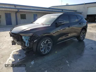2021 Chevrolet Blazer RS z VIN 3GNKBERS9MS530560, wystawiony jako Copart lot #51323295 z przebiegiem 97 355 mil mil oraz Nie do naprawy • Non repairable. Historia ofert i sprzedaży dostępna na DreamBid. Obrazek 1.