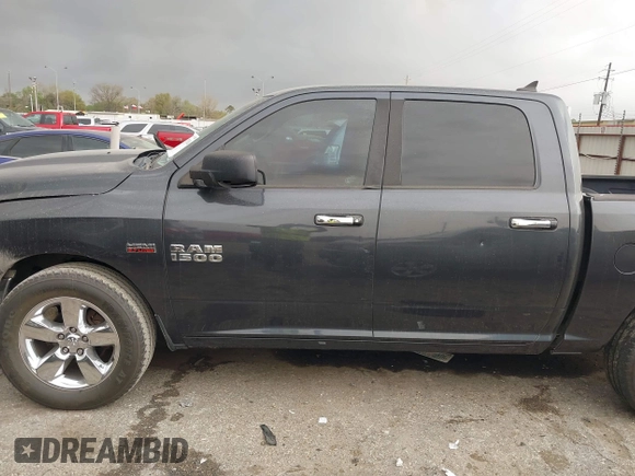 2015 Ram 1500 Lone Star z VIN 1C6RR6LT6FS561880, wystawiony jako IAAI lot #41791026 z przebiegiem 136 040 mil mil oraz . Historia ofert i sprzedaży dostępna na DreamBid. Obrazek 14.