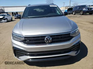 2023 Volkswagen Tiguan SE R-Line Black with VIN 3VV8B7AX3PM090643, listed as a Copart auction lot 52225065 with 60,680 mi miles and Salvage title. Bid and sale history available at DreamBid. Image 5.