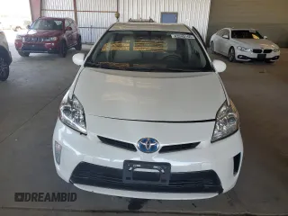 2015 Toyota Prius Four with VIN JTDKN3DU3F0427075, listed as a Copart auction lot 63240165 with 135,236 mi miles and Salvage title. Bid and sale history available at DreamBid. Image 5.