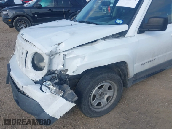 2015 Jeep Patriot Sport with VIN 1C4NJPBB9FD410100, listed as a IAAI auction lot 41536941 with 145,386 mi miles. Bid and sale history available at carsss.com. Image 6.