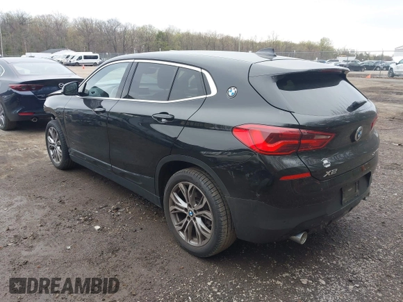 2020 BMW X2 xDrive28i z VIN WBXYJ1C07L5P76055, wystawiony jako IAAI lot #41947611 z przebiegiem 38 277 mil mil oraz . Historia ofert i sprzedaży dostępna na DreamBid. Obrazek 3.
