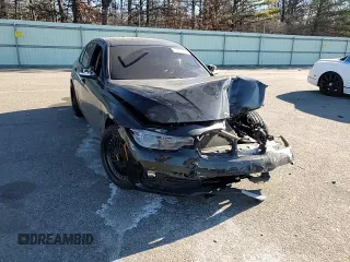 2018 BMW 3 Series 320i xDrive z VIN WBA8A3C53JA494999, wystawiony jako Copart lot #41457625 z przebiegiem Nie podano mil oraz Szkoda całkowita • Salvage title. Historia ofert i sprzedaży dostępna na DreamBid. Obrazek 11.