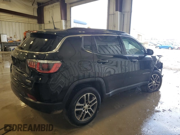 2017 Jeep Compass Latitude z VIN 3C4NJDBB3HT645698, wystawiony jako Copart lot #47094365 z przebiegiem Nie podano mil oraz Nie do naprawy • Non repairable. Historia ofert i sprzedaży dostępna na DreamBid. Obrazek 3.