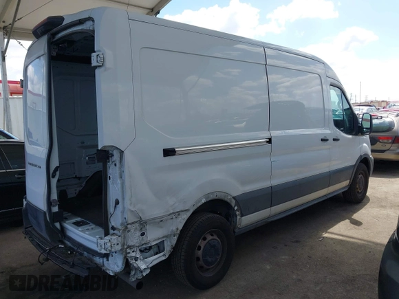 2021 Ford Transit Cargo с VIN 1FTBR1C84MKA37715, выставлен на аукционе IAAI как лот 41912160 с пробегом 185 240 миль миль и . История ставок и продаж доступна на DreamBid. Изображение 4.