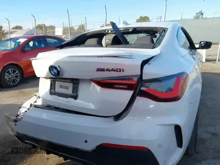 2021 BMW 4 Series M440i xDrive with VIN WBA13AR09MCF64044, listed as a IAAI auction lot 41391508 with 29,007 mi miles and . Bid and sale history available at DreamBid. Image 16.
