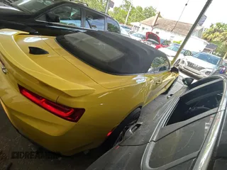 2017 Chevrolet Camaro 1LT z VIN 1G1FB3DS4H0197504, wystawiony jako Copart lot #54631635 z przebiegiem 60 281 mil mil oraz Szkoda całkowita • Salvage title. Historia ofert i sprzedaży dostępna na DreamBid. Obrazek 4.