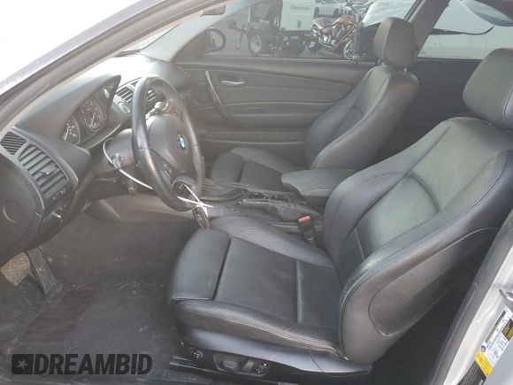 2009 BMW 1 Series 128i with VIN WBAUP73589VK76310, listed as a Copart auction lot 89200345 with 85,533 mi miles and Salvage Title. Bid and sale history available at carsss.com. Image 7.