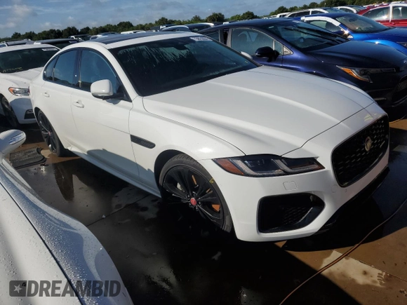 2022 Jaguar XF R-Dynamic SE with VIN SAJBL4GXXNCY91125, listed as a Copart auction lot 73823294 with 0 mi miles and Salvage Title. Bid and sale history available at carsss.com. Image 4.