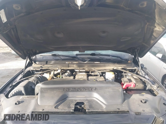 2021 Ram 2500 Laramie z VIN 3C6UR5FL7MG590681, wystawiony jako IAAI lot #41679165 z przebiegiem 28 482 mil mil oraz . Historia ofert i sprzedaży dostępna na DreamBid. Obrazek 10.