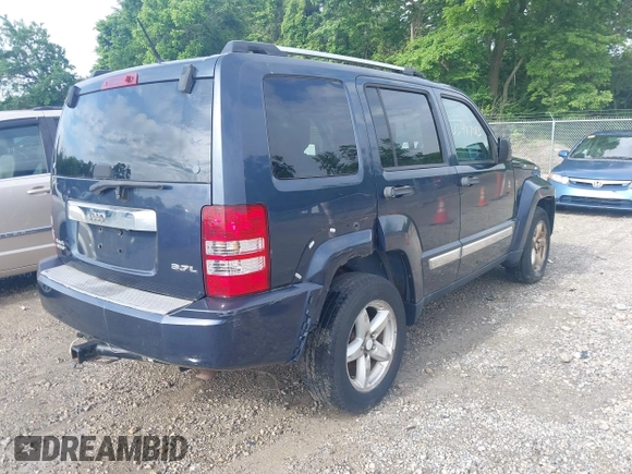 2008 Jeep Liberty Limited z VIN 1J8GN58K68W113973, wystawiony jako IAAI lot #42417083 z przebiegiem 493 836 mil mil oraz . Historia ofert i sprzedaży dostępna na DreamBid. Obrazek 4.