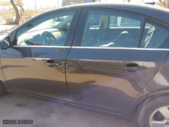 2014 Chevrolet Cruze 1LT with VIN 1G1PC5SB6E7134651, listed as a IAAI auction lot 41764403 with 177,122 mi miles. Bid and sale history available at carsss.com. Image 14.