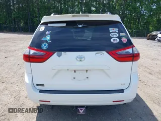 2020 Toyota Sienna LE Auto Access Seat with VIN 5TDKZ3DCXLS059272, listed as a IAAI auction lot 42279808 with 2 mi miles and . Bid and sale history available at DreamBid. Image 17.