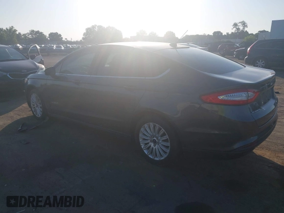 2016 Ford Fusion SE Hybrid с VIN 3FA6P0LU9GR285513, выставлен на аукционе IAAI как лот 42796945 с пробегом 150 697 миль миль и . История ставок и продаж доступна на DreamBid. Изображение 3.