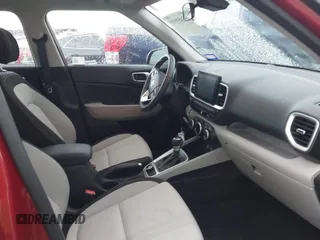 2025 Hyundai Venue SEL с VIN KMHRC8A36SU354117, выставлен на аукционе IAAI как лот 42459995 с пробегом 8 278 миль миль и . История ставок и продаж доступна на DreamBid. Изображение 5.