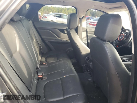 2019 Jaguar F-Pace 25t Premium z VIN SADCJ2FX3KA398901, wystawiony jako Copart lot #44080755 z przebiegiem 110 200 mil mil oraz Szkoda całkowita • Salvage title. Historia ofert i sprzedaży dostępna na DreamBid. Obrazek 10.