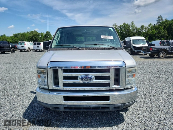 2011 Ford Econoline Passenger XL с VIN 1FBNE3BL2BDA25627, выставлен на аукционе Copart как лот 60203895 с пробегом 120 027 миль миль и Списание • Salvage title. История ставок и продаж доступна на DreamBid. Изображение 5.