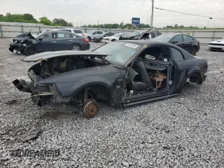 2000 Ford Mustang GT z VIN 1FAFP42X0YF149479, wystawiony jako Copart lot #54451965 z przebiegiem Nie podano mil oraz Nie do naprawy • Non repairable. Historia ofert i sprzedaży dostępna na DreamBid. Obrazek 1.