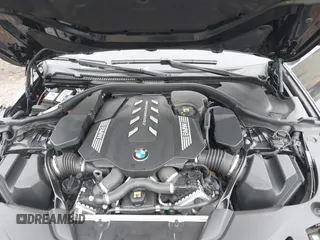 2022 BMW 5 Series M550i xDrive z VIN WBA13BK01NCH76521, wystawiony jako IAAI lot #41904437 z przebiegiem Nie podano mil oraz . Historia ofert i sprzedaży dostępna na DreamBid. Obrazek 10.
