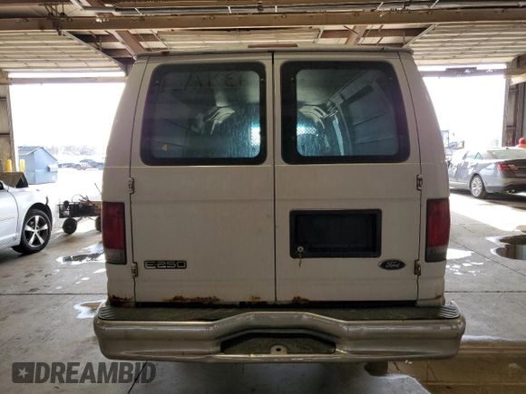 2005 Ford Econoline Cargo z VIN 1FTNS24LX5HA07675, wystawiony jako Copart lot #53780905 z przebiegiem 503 969 mil mil oraz Czysty tytuł • Clean title. Historia ofert i sprzedaży dostępna na DreamBid. Obrazek 6.