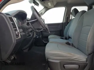2017 Ram 1500 Tradesman z VIN 1C6RR6FT1HS683626, wystawiony jako Copart lot #54370985 z przebiegiem 92 388 mil mil oraz Szkoda całkowita • Salvage title. Historia ofert i sprzedaży dostępna na DreamBid. Obrazek 7.