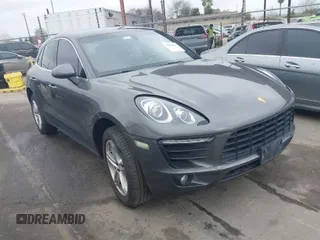 2015 Porsche Macan S with VIN WP1AB2A52FLB68751, listed as a IAAI auction lot 41623390 with 61,222 mi miles. Bid and sale history available at carsss.com. Image 1.