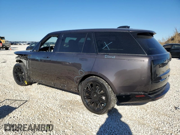 2024 Land Rover Range Rover SE z VIN SALKPBFU2RA213736, wystawiony jako Copart lot #81138104 z przebiegiem 5 250 mil mil oraz Szkoda całkowita • Salvage title. Historia ofert i sprzedaży dostępna na DreamBid. Obrazek 2.