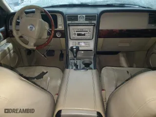 2006 Lincoln Navigator Luxury with VIN 5LMFU28546LJ29675, listed as a Copart auction lot 44531855 with 225,122 mi miles and Salvage Title. Bid and sale history available at carsss.com. Image 8.