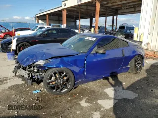 2003 Nissan 350Z with VIN JN1AZ34D93T113038, listed as a Copart auction lot 84898904 with 151,424 mi miles and Salvage Title. Bid and sale history available at carsss.com. Image 1.