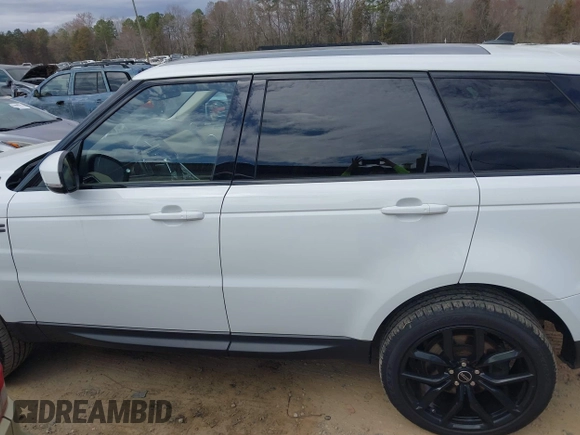 2016 Land Rover Range Rover Sport SE with VIN SALWG2PFXGA589308, listed as a IAAI auction lot 41645736 with 69,746 mi miles and . Bid and sale history available at DreamBid. Image 14.
