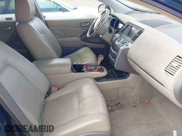 2009 Nissan Murano S with VIN JN8AZ18WX9W160247, listed as a IAAI auction lot 42142907 with 186,702 mi miles and . Bid and sale history available at carsss.com. Image 5.