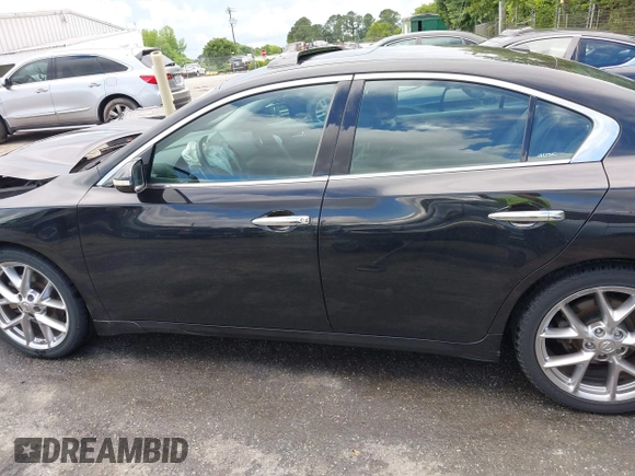 2010 Nissan Maxima SV z VIN 1N4AA5AP1AC823701, wystawiony jako IAAI lot #42257488 z przebiegiem 216 934 mil mil oraz . Historia ofert i sprzedaży dostępna na DreamBid. Obrazek 14.