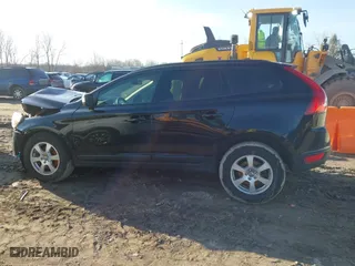 2011 Volvo XC60 3.2L with VIN YV4952DL2B2215182, listed as a IAAI auction lot 41759813 with 120,864 mi miles. Bid and sale history available at carsss.com. Image 14.