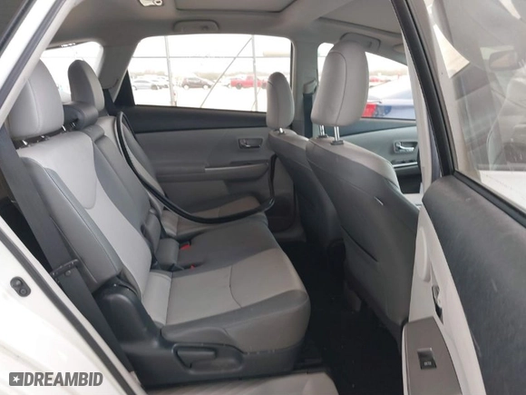 2017 Toyota Prius v Two with VIN JTDZN3EU0HJ071095, listed as a IAAI auction lot 41567524 with 46,892 mi miles. Bid and sale history available at carsss.com. Image 8.