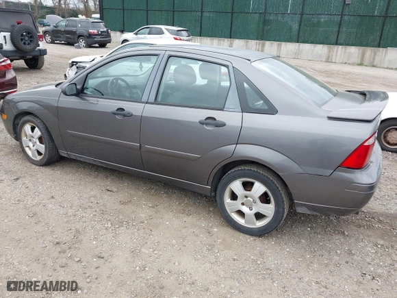 2007 Ford Focus S with VIN 1FAHP34N27W241819, listed as a IAAI auction lot 42040284 with 90,220 mi miles. Bid and sale history available at carsss.com. Image 3.
